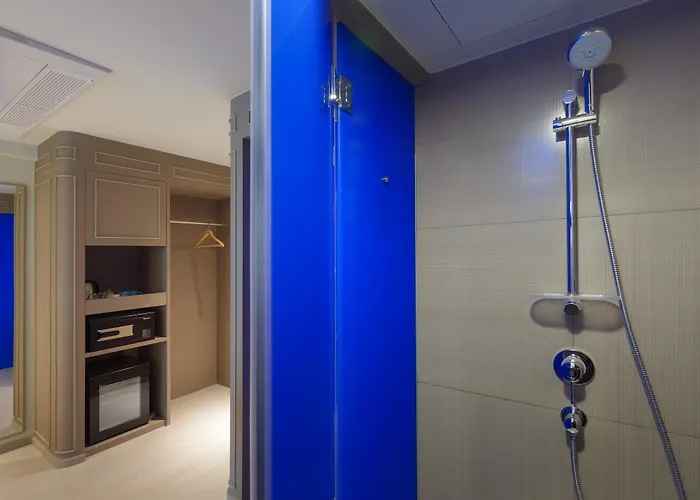 Ibis Styles Bangkok Khaosan Viengtai Hotel, Thailand