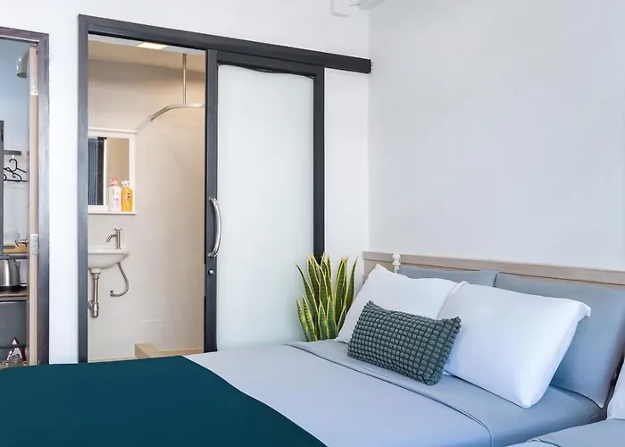 Platinum Deluxe Shopping Apartments Bangkok, Thailand