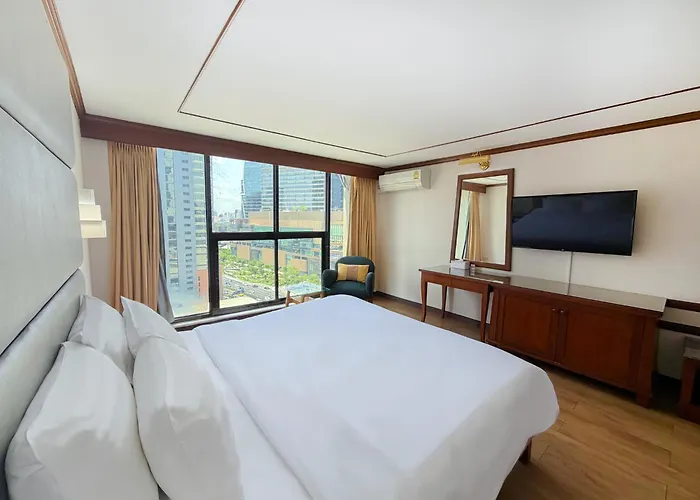 Pinnacle Lumpini Park Hotel Bangkok, Thailand