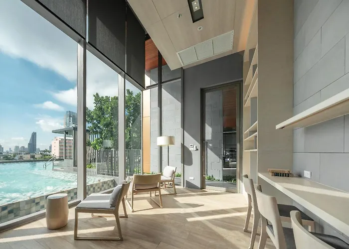 Oakwood Suites Bangkok, Thailand