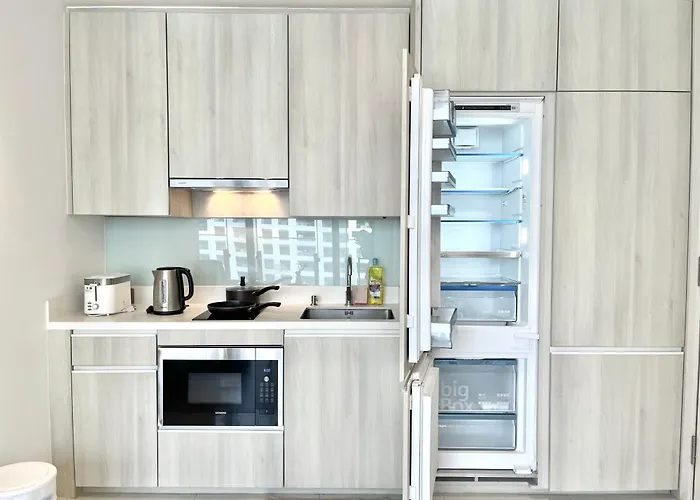 Sukhumvit 11#Luxury#Pool#Gym#Bts Nana&Mrt Sukhumvit#1Br#Max2Ppl Apartment Bangkok, Thailand