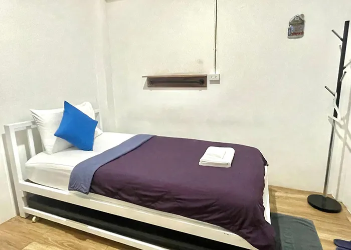 Dragon XIV Hostel Bangkok, Thailand