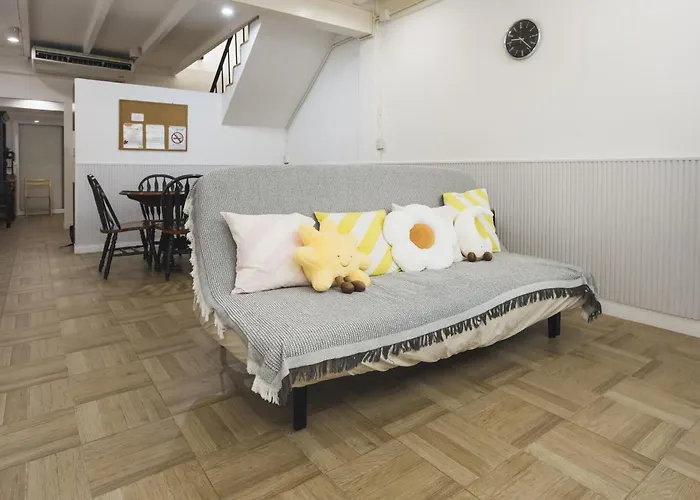 Nitichai Place, Private Sukhumvit Townhome 8Pax