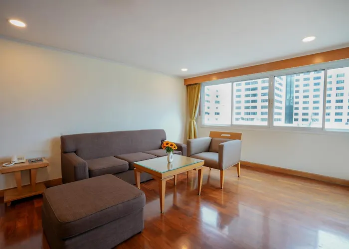 S.M. Grande Residence